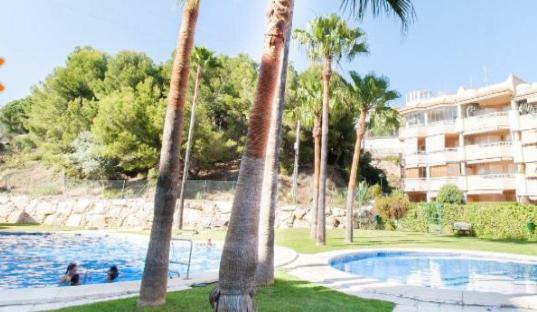 Appartamento Penthouse With Private Roof Terrace And Jacuzzi Fuengirola Esterno foto